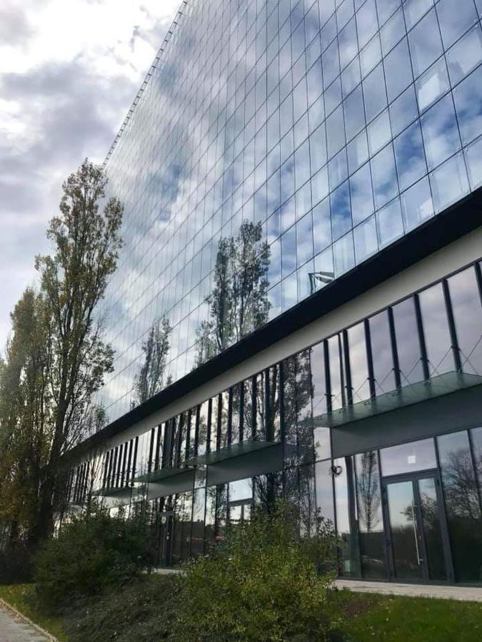 Wola Loft Apartment Varşovia Exterior foto
